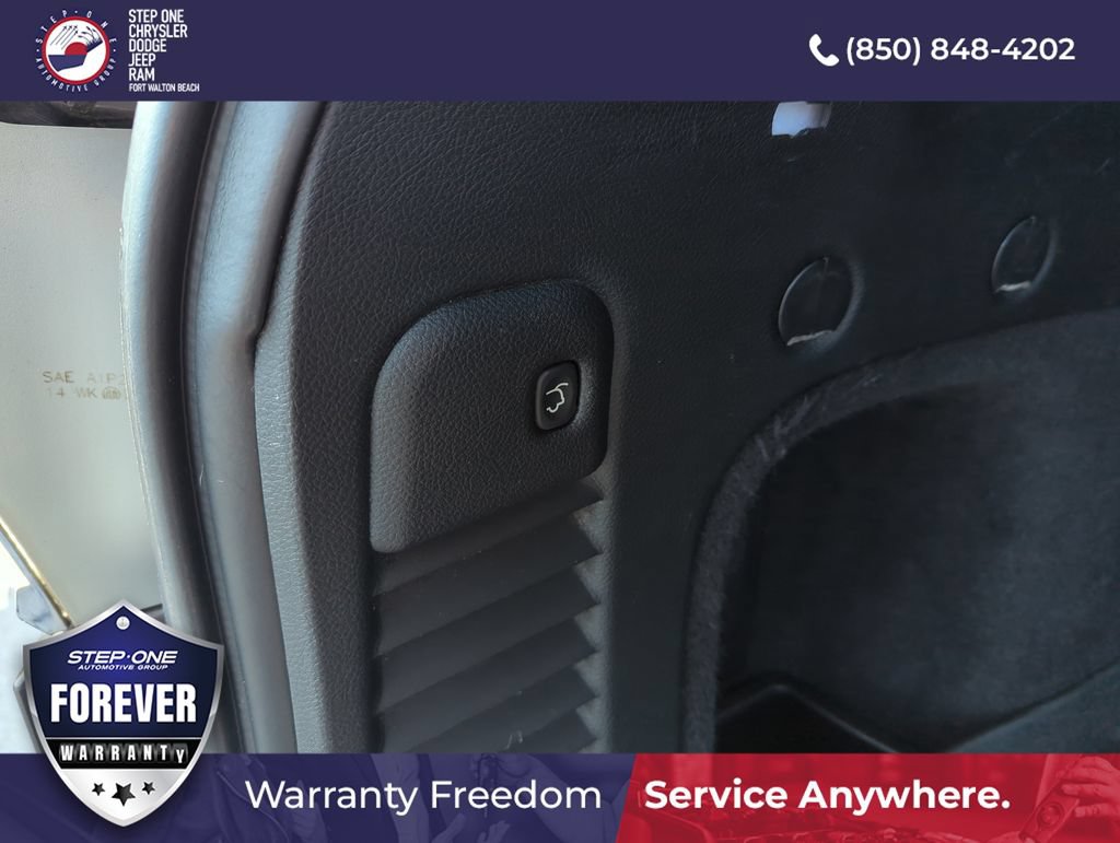 Used 2015 Jeep Grand Cherokee Limited RWD image 28