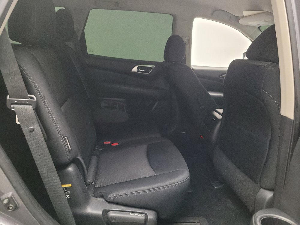 Used 2019 Nissan Pathfinder S FWD image 19
