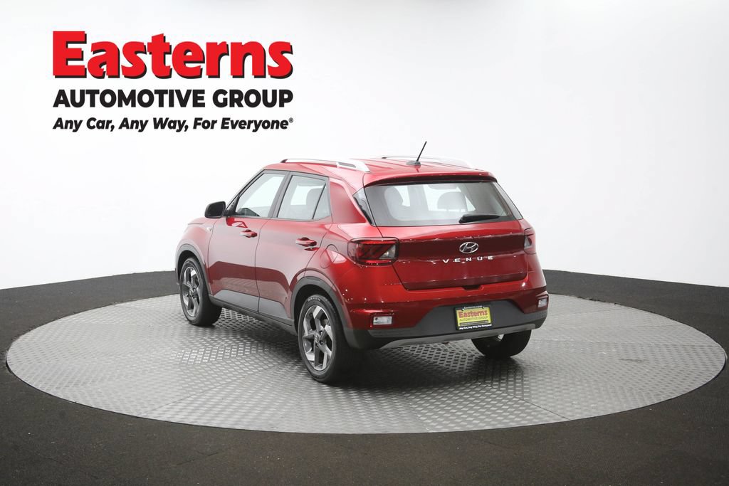 Used 2025 Hyundai Venue SEL FWD image 66