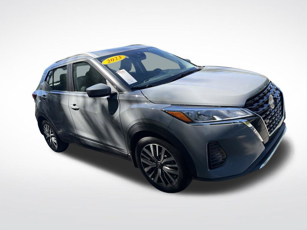 Used 2023 Nissan Kicks SV FWD image 4