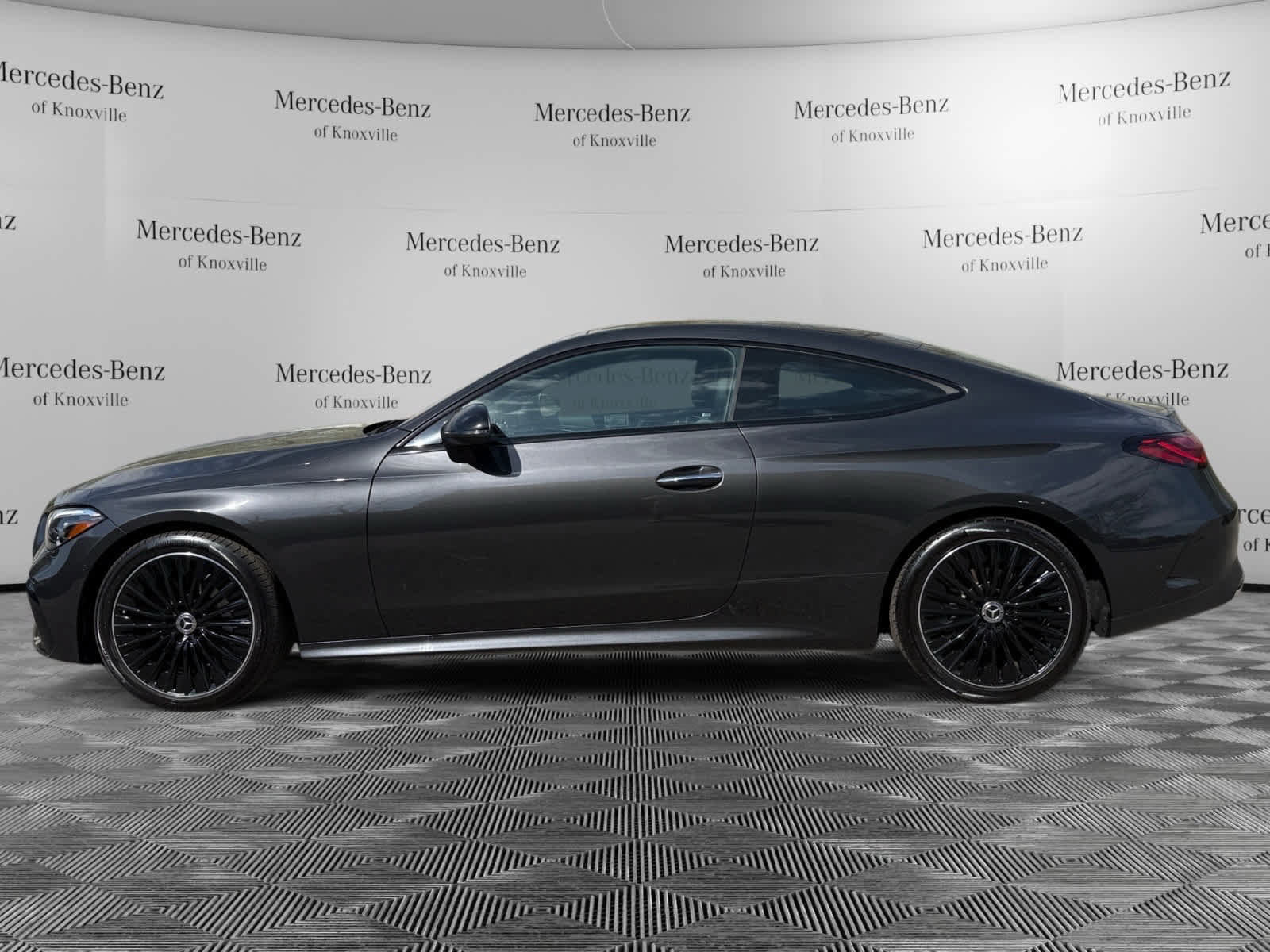 Used 2026 Mercedes-Benz CLE 300 4MATIC Coupe image 2