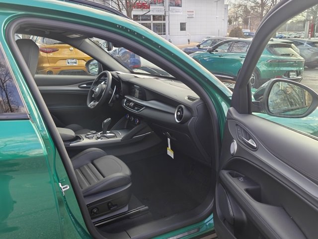 New 2026 Alfa Romeo Stelvio Sprint image 37