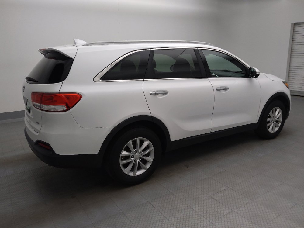 Used 2018 Kia Sorento FWD image 10