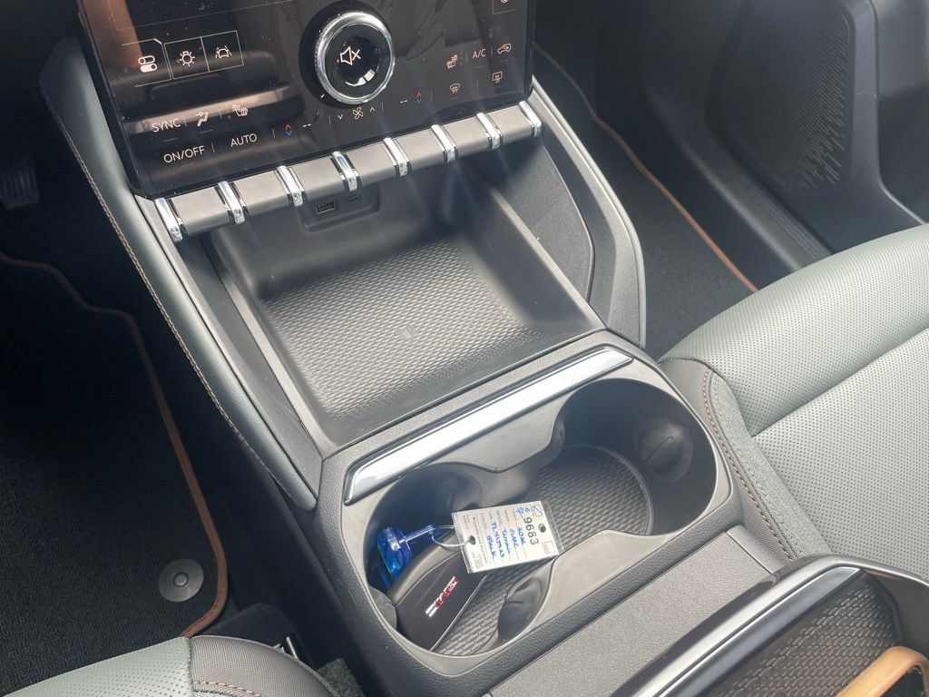 New 2026 GMC Terrain AT4 AWD/4WD image 18