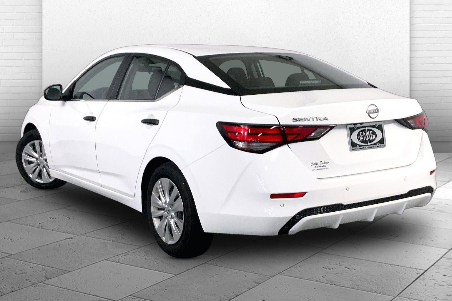 Used 2025 Nissan Sentra S FWD image 11