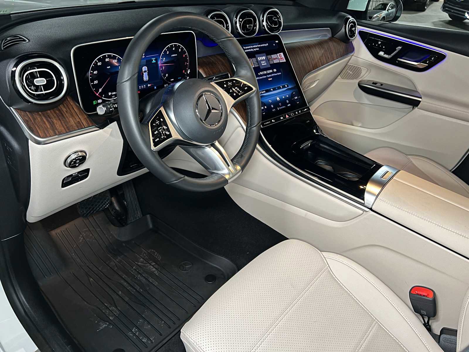 Certified 2026 Mercedes-Benz GLC 300 4MATIC image 26