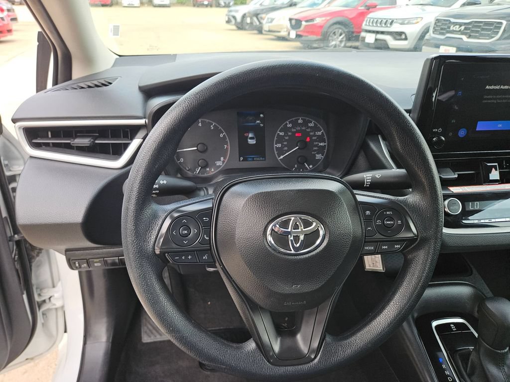 Used 2025 Toyota Corolla LE FWD image 18
