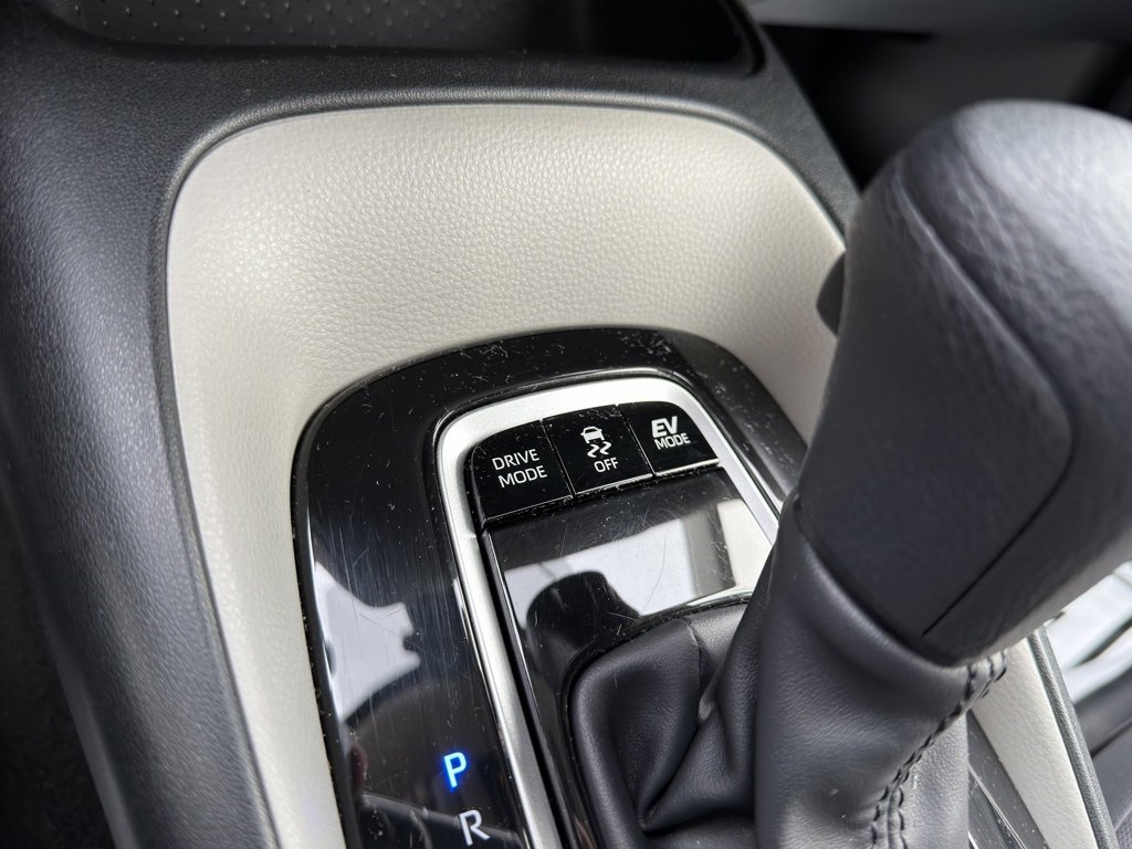 Used 2025 Toyota Corolla Hybrid Sedan image 44