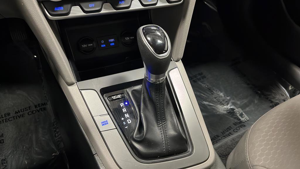 Used 2020 Hyundai Elantra SEL FWD image 18