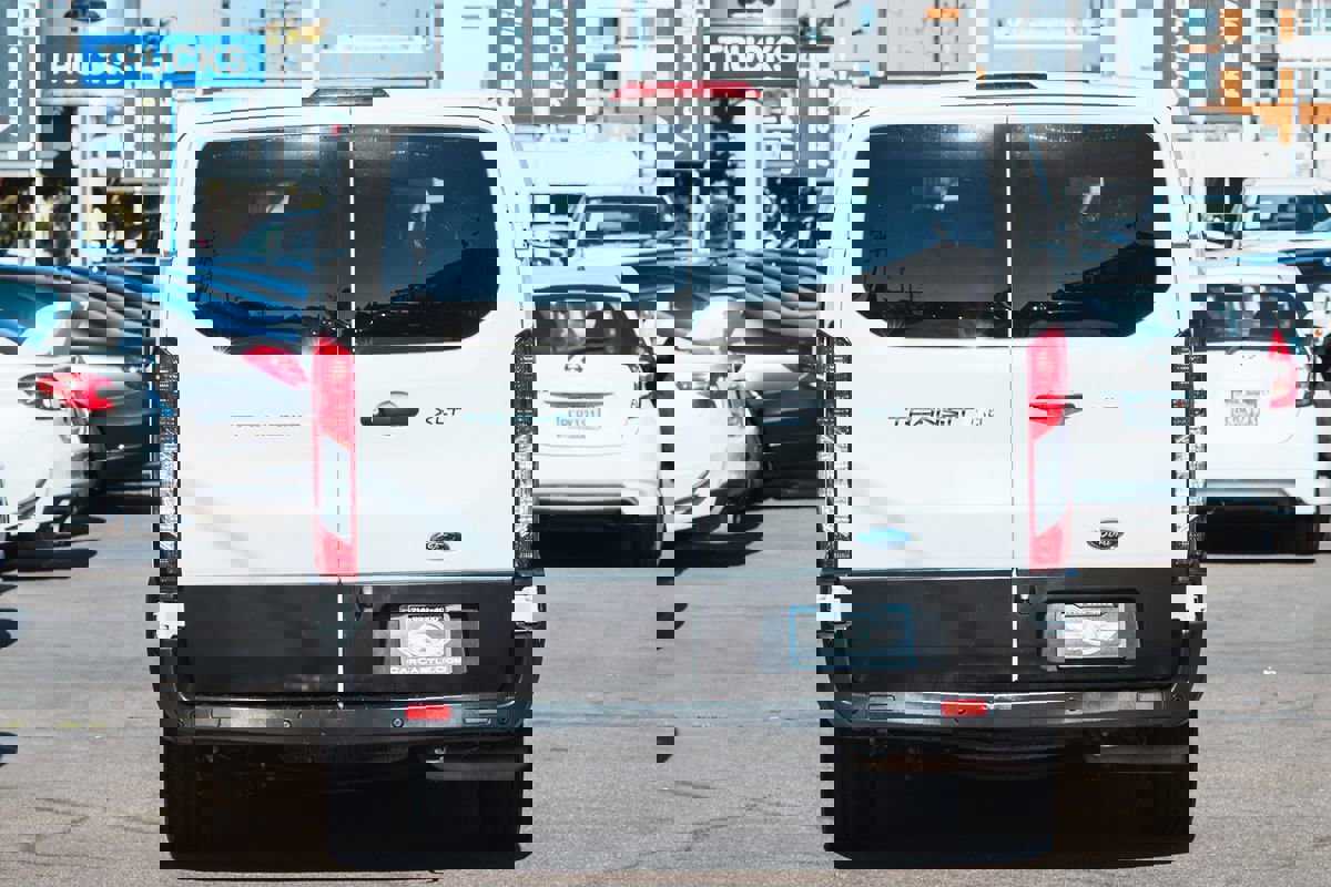 Used 2021 Ford Transit 350 XLT image 4