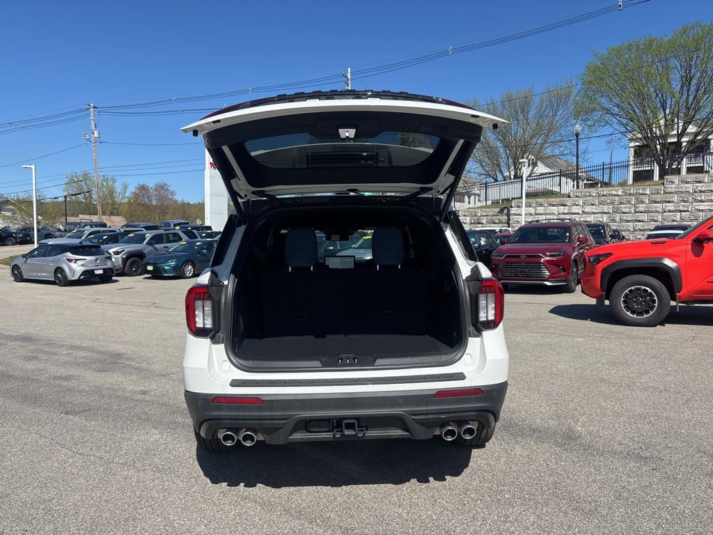 New 2026 Ford Explorer ST AWD/4WD image 32