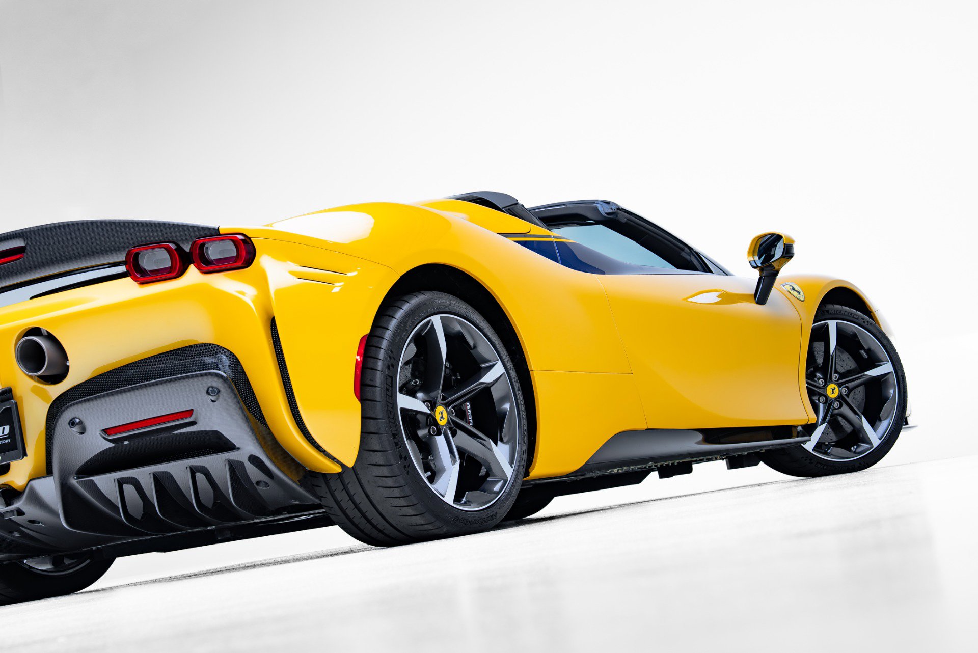 Used 2023 Ferrari SF90 Spider AWD/4WD image 74