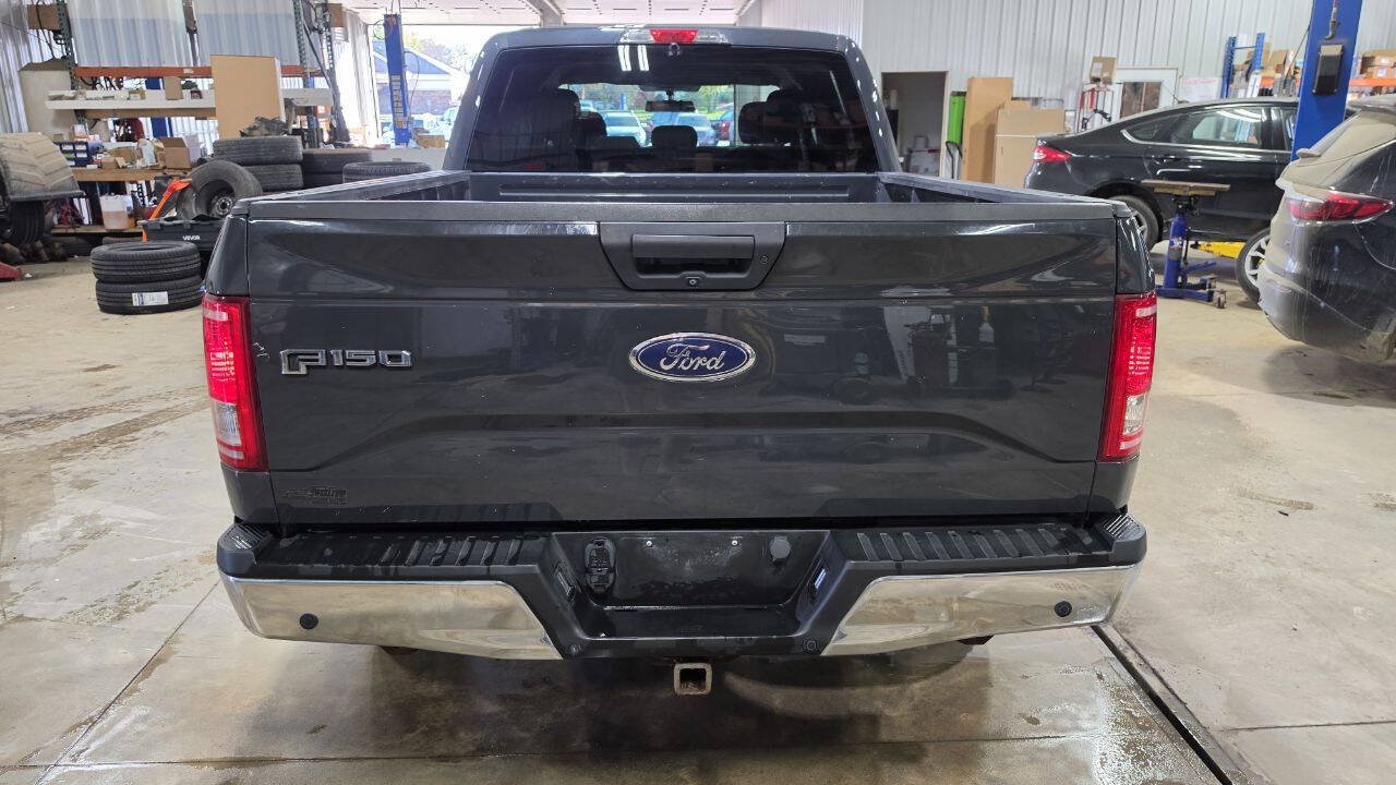 Used 2017 Ford F150 XLT w/ Equipment Group 301A Mid AWD/4WD image 7