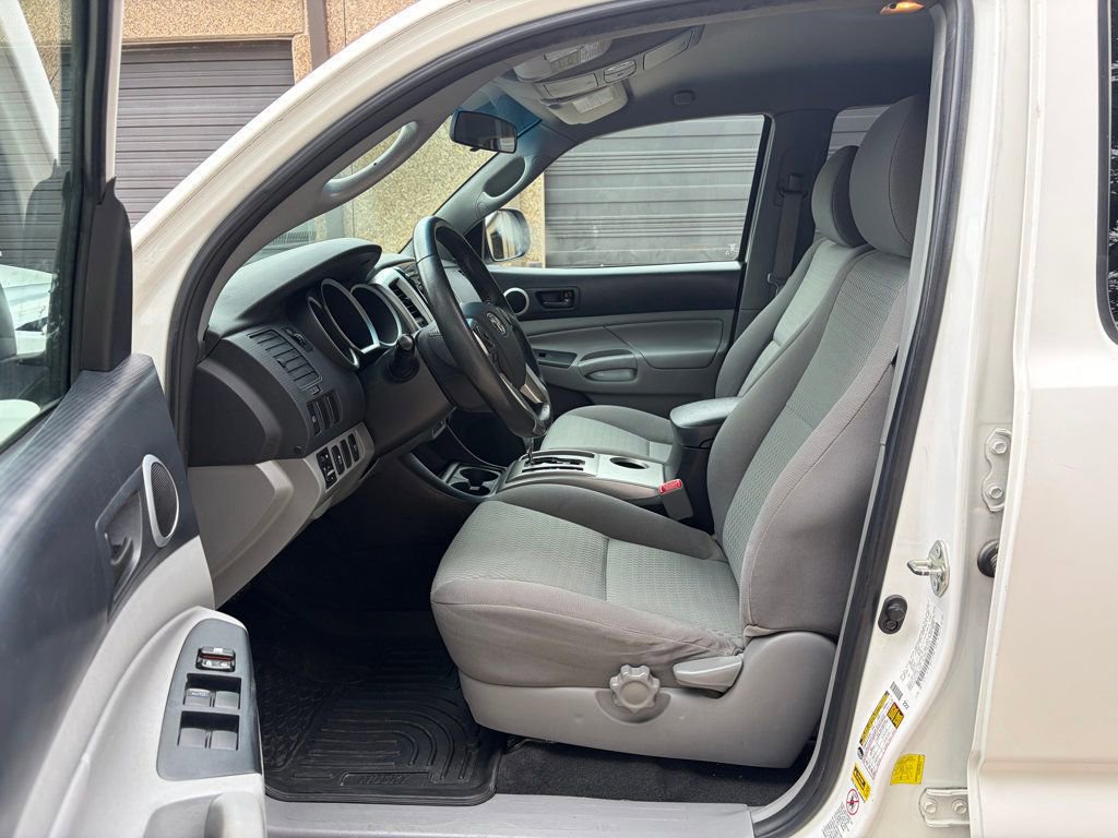 Used 2015 Toyota Tacoma 4x4 Double Cab w/ SR5 Package image 25