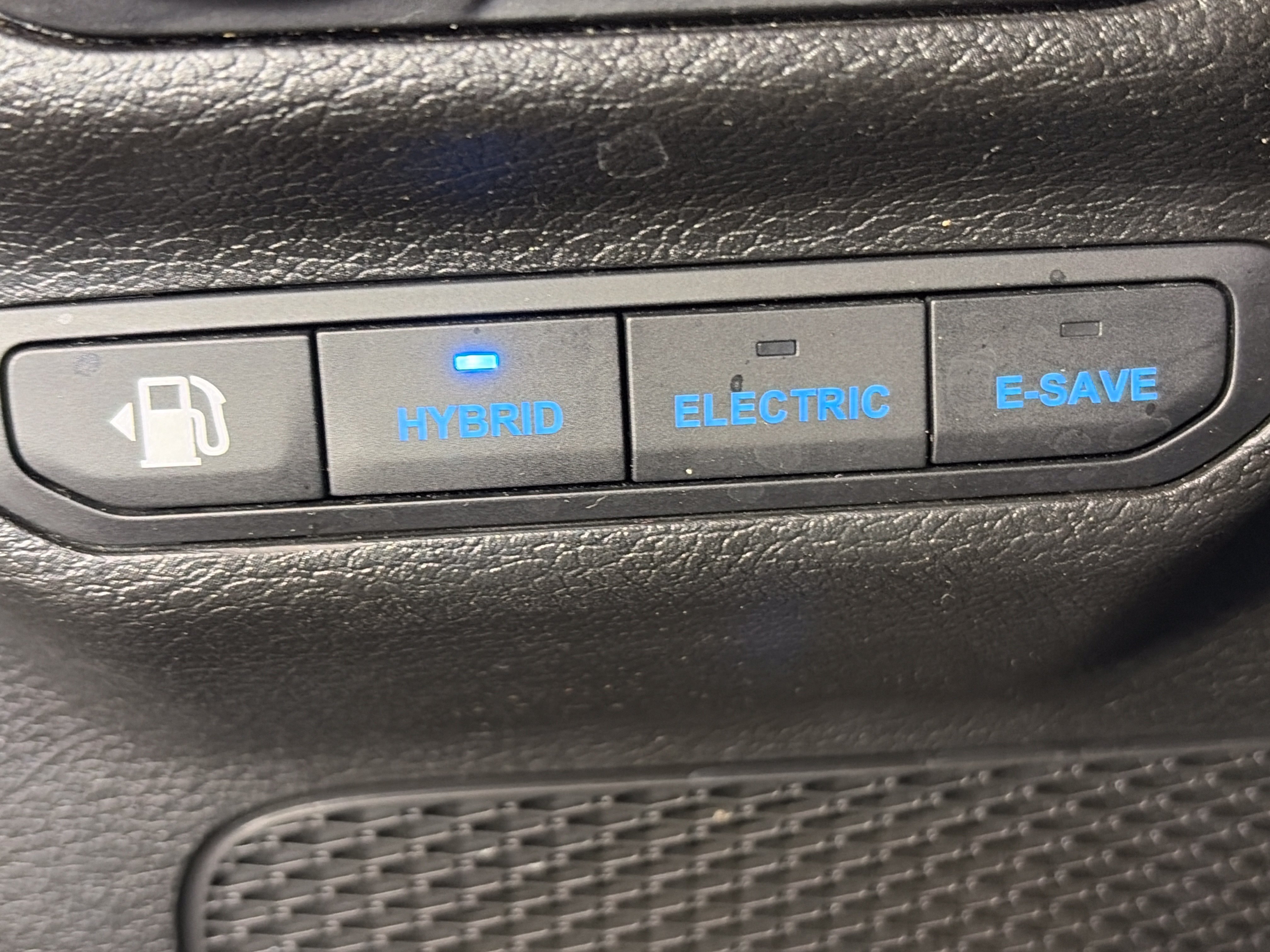 Used 2023 Jeep Wrangler Unlimited Sahara AWD/4WD image 29