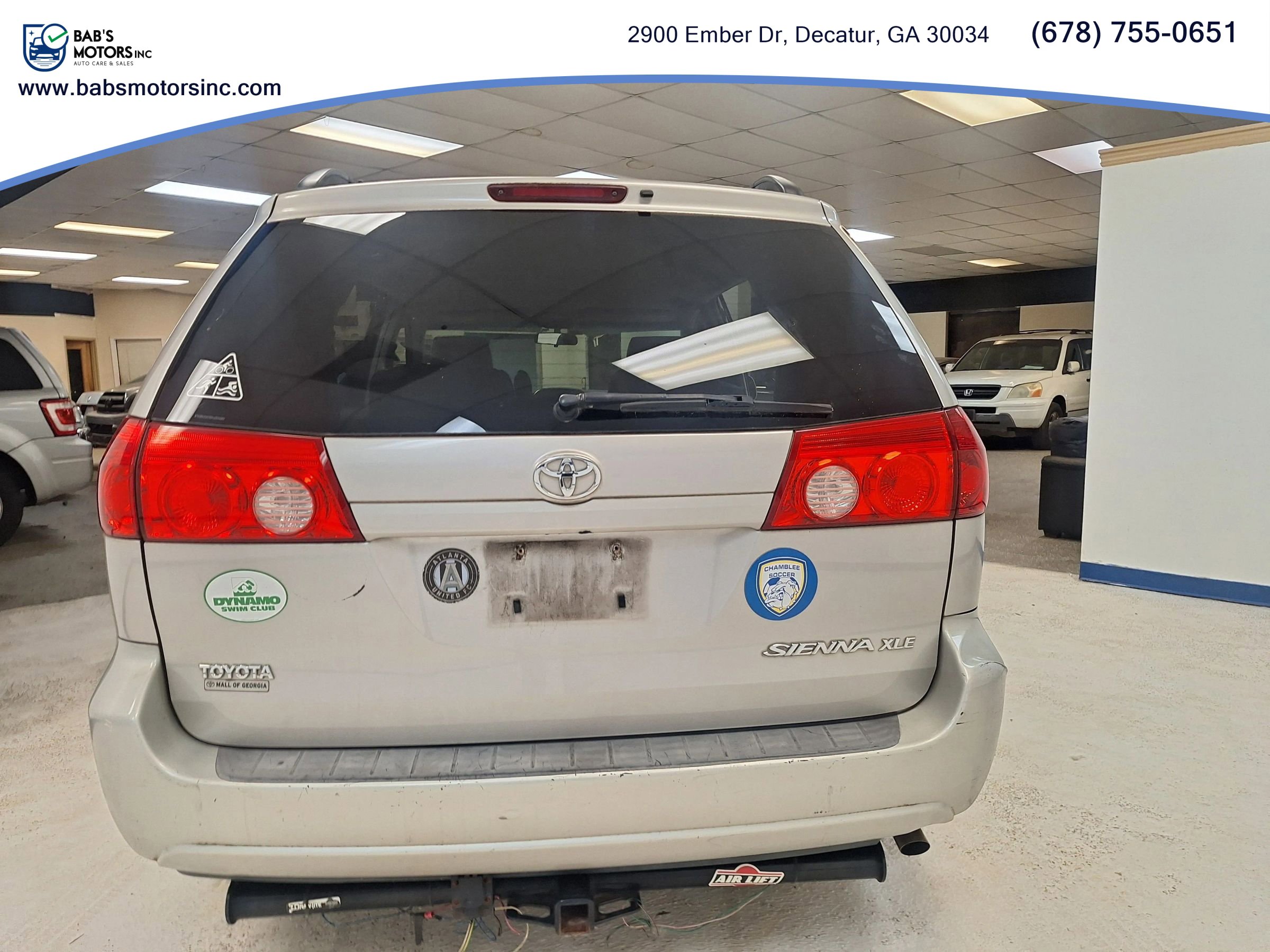 Used 2009 Toyota Sienna XLE FWD image 4