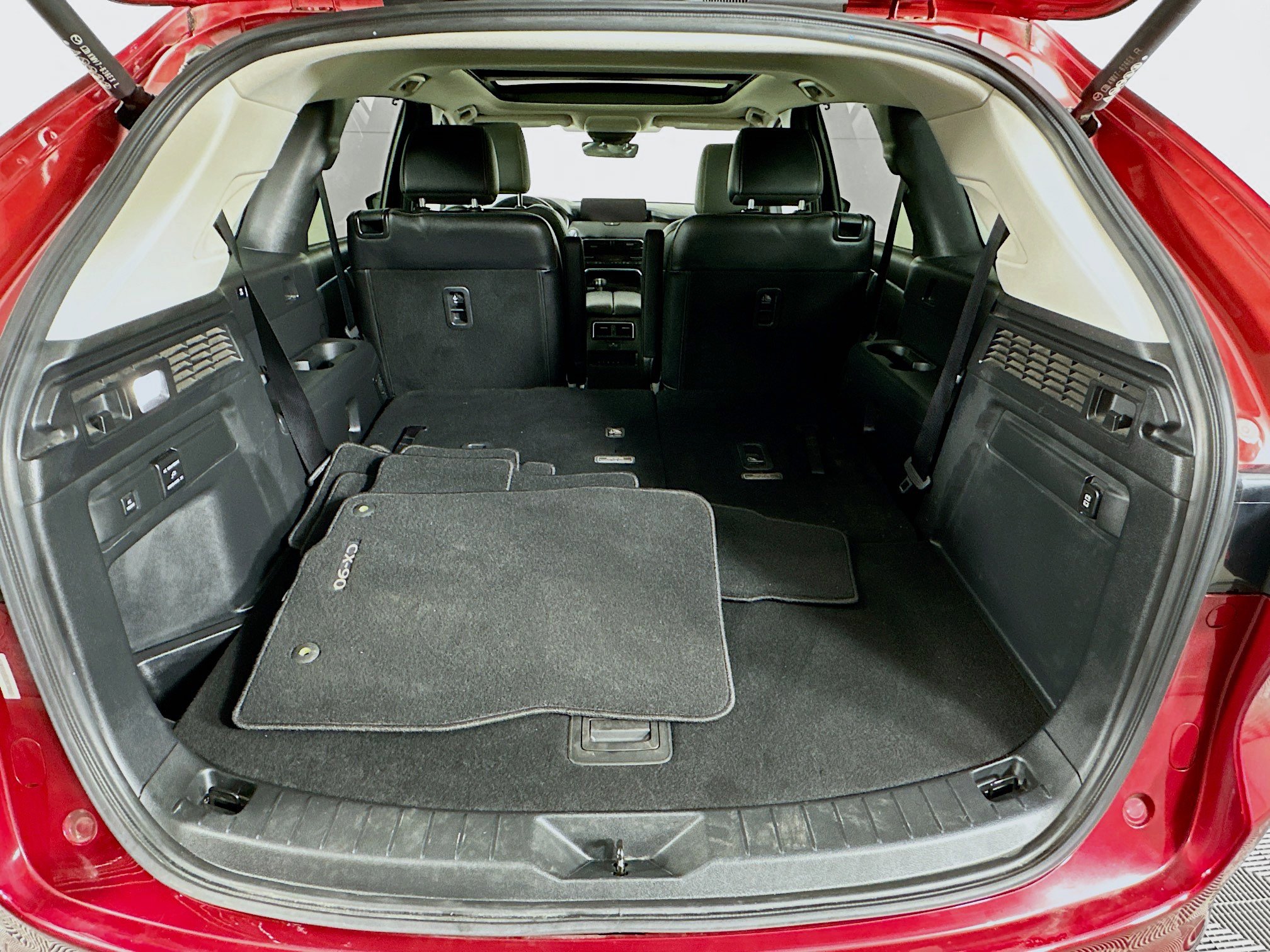 Used 2024 MAZDA CX-90 Plug-In Hybrid w/ Premium Pkg image 32