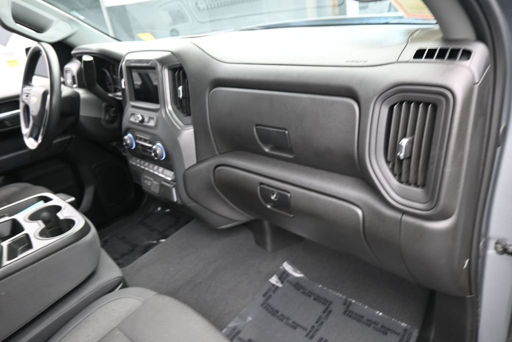 Used 2025 Chevrolet Silverado 1500 Custom w/ Turbomax Blackout Package RWD image 38