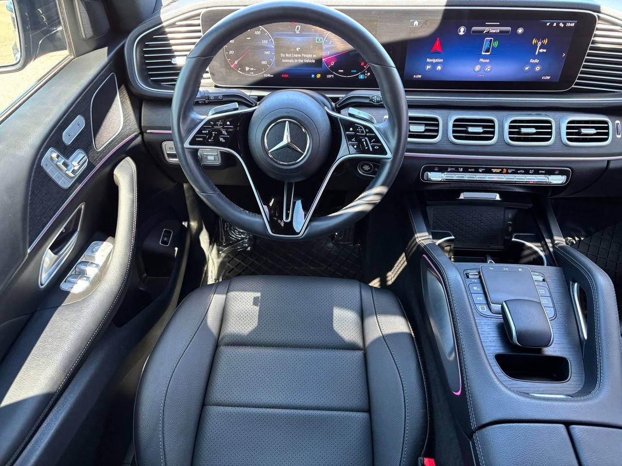 Used 2025 Mercedes-Benz GLE 350 4MATIC w/ AMG Line Exterior image 13