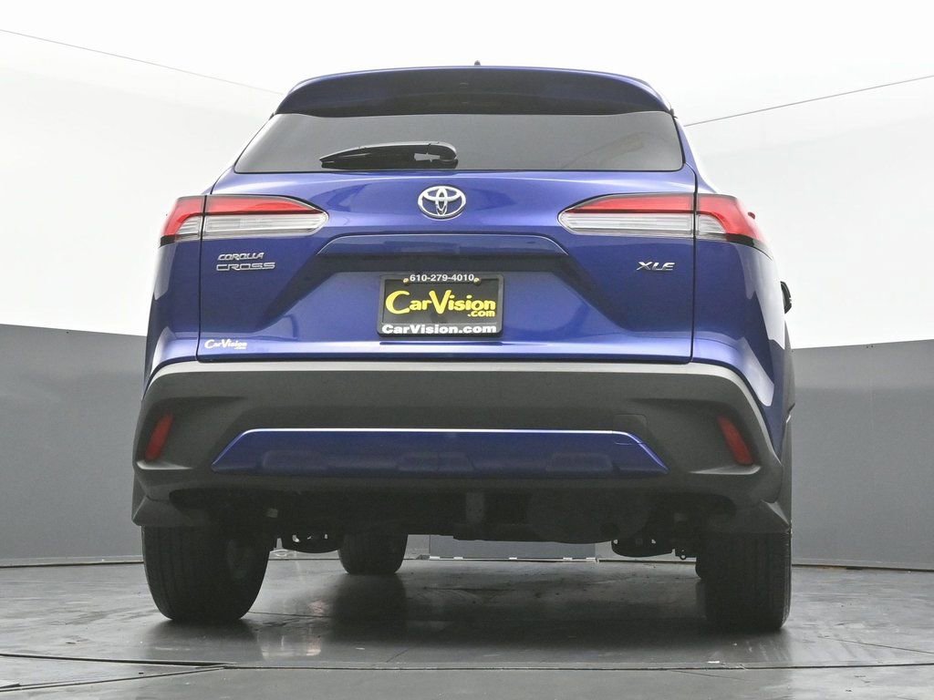 Used 2025 Toyota Corolla Cross XLE w/ Convenience Package FWD image 48