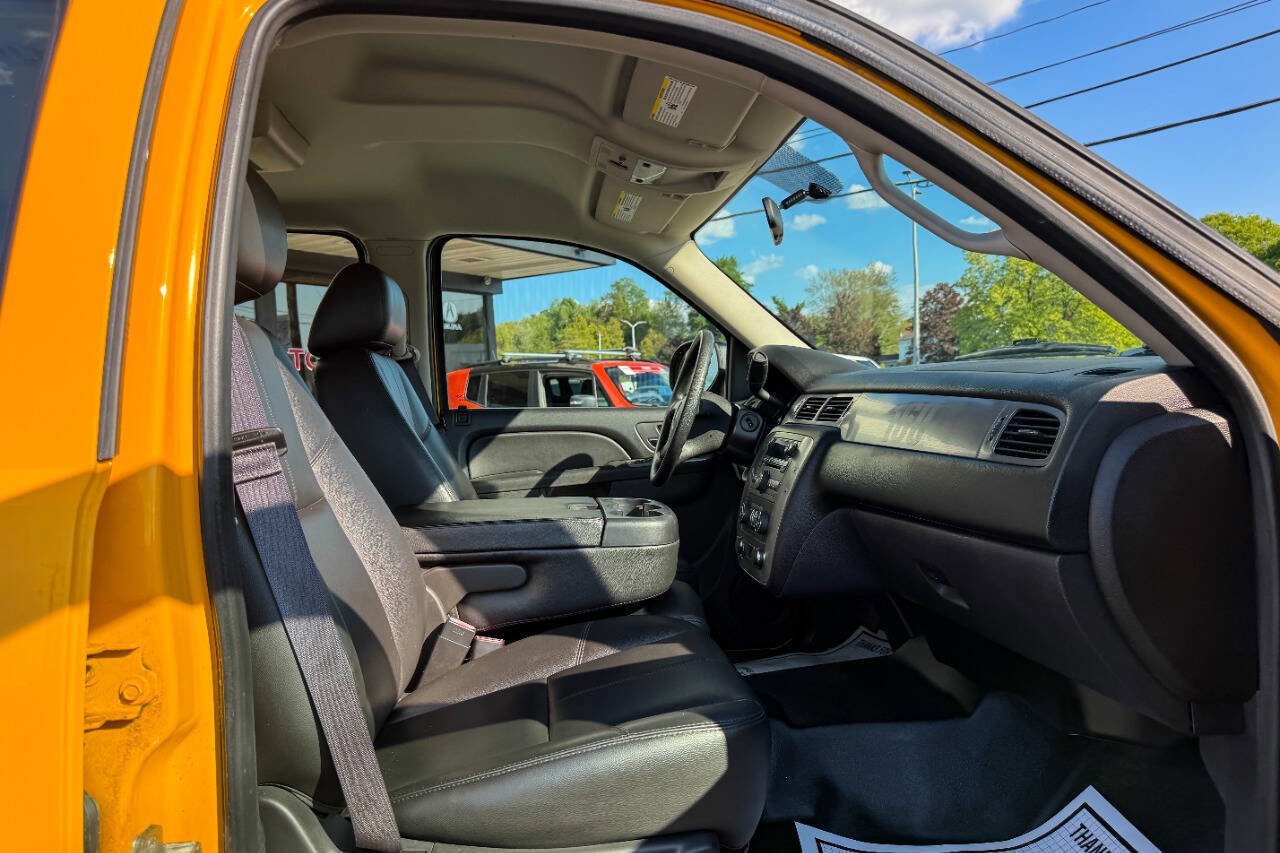 Used 2013 Chevrolet Suburban 2500 w/ Snow Plow Prep Package image 10