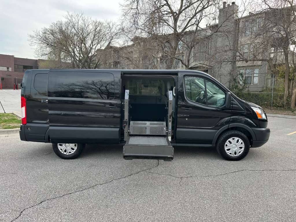 Used 2016 Ford Transit 350 XLT RWD image 12