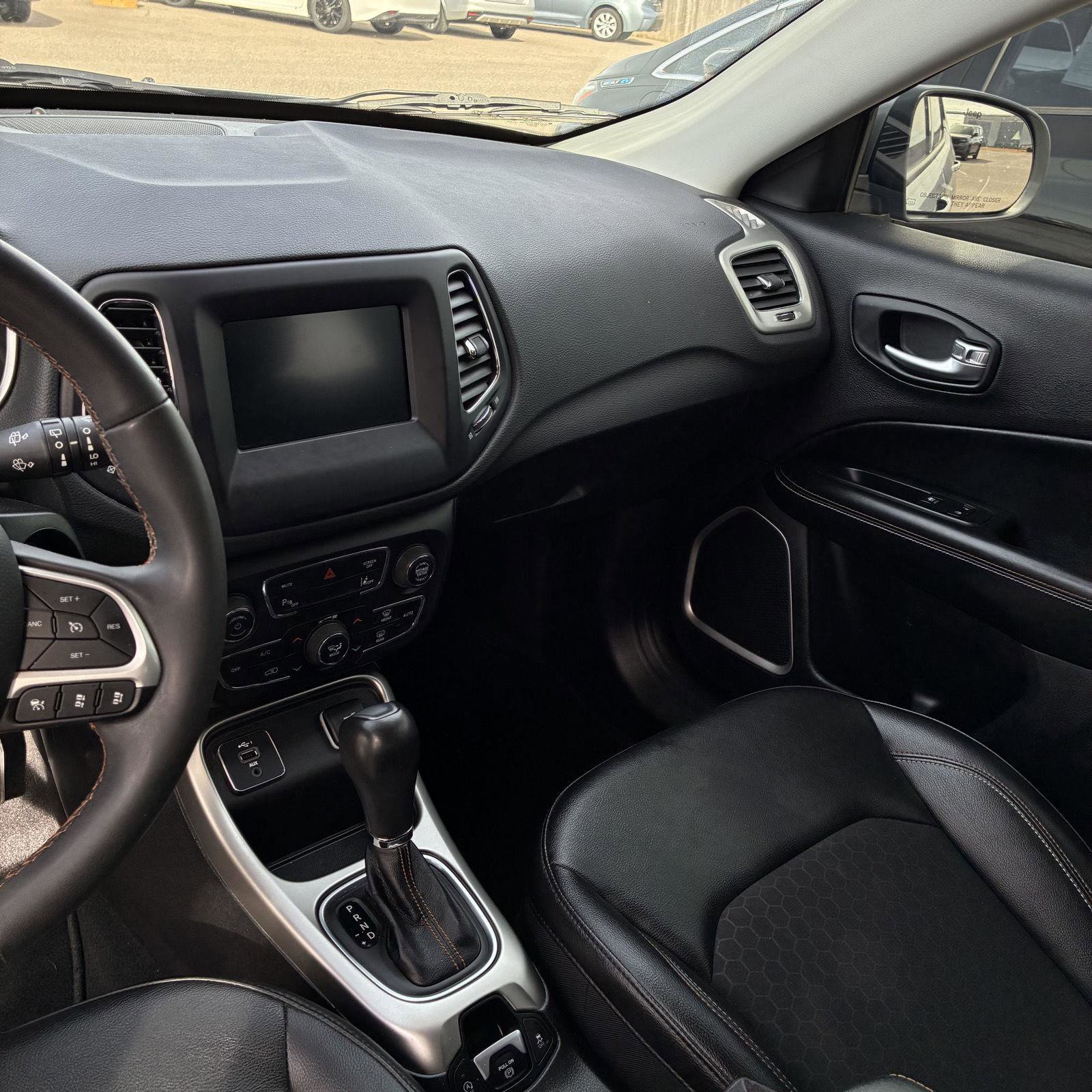 Used 2021 Jeep Compass Latitude w/ Driver Assistance Group image 5