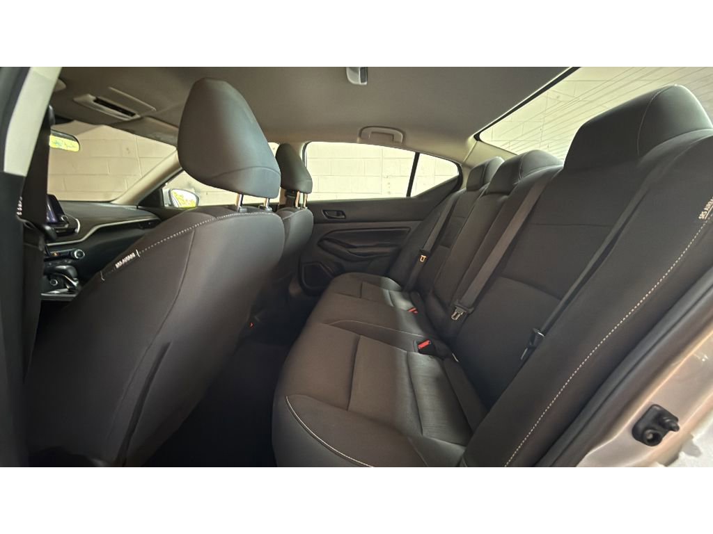 Used 2023 Nissan Altima 2.5 SV image 7