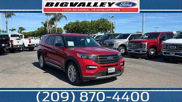 Certified 2024 Ford Explorer XLT w/ Equipment Group 202A AWD/4WD image 1