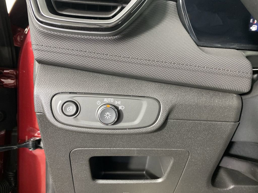 Certified 2025 Chevrolet TrailBlazer LT w/ Convenience Package image 20