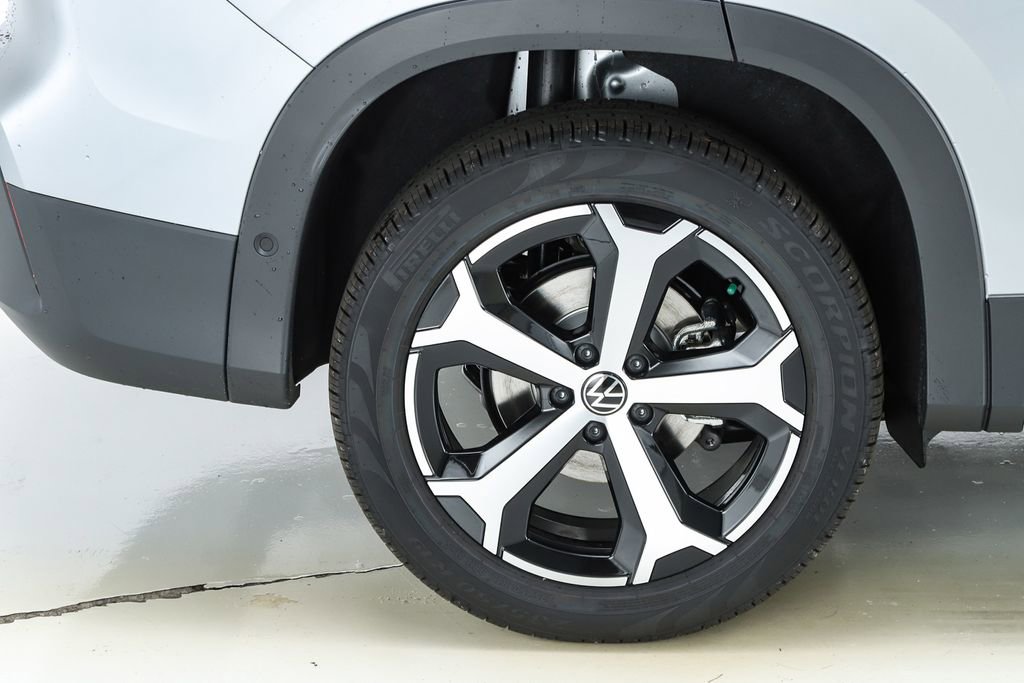 New 2026 Volkswagen Tiguan SE image 51