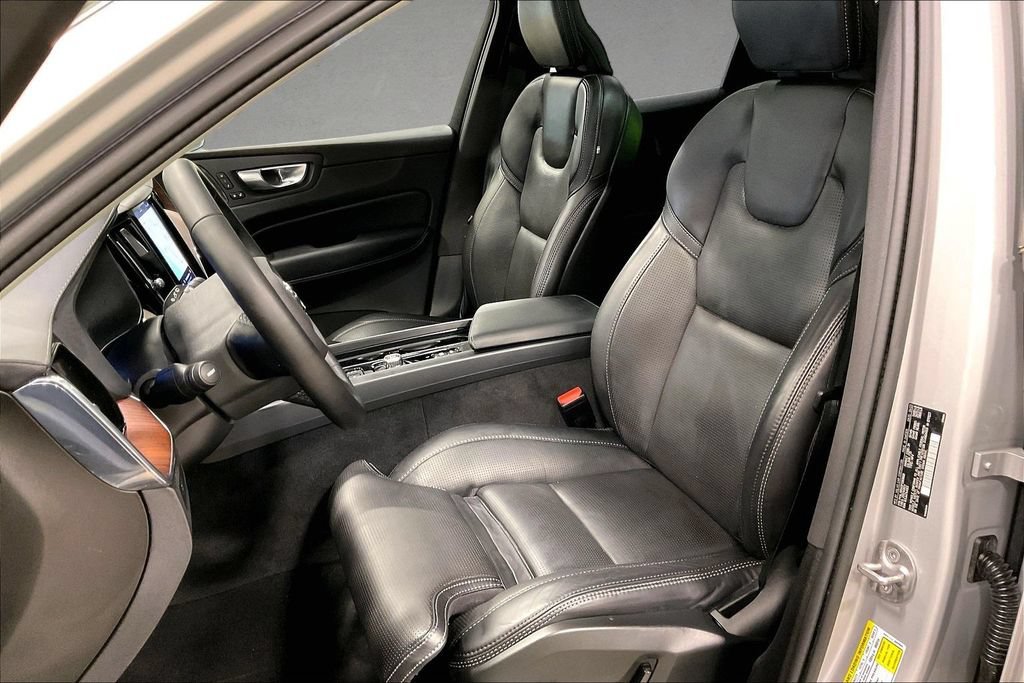 Certified 2023 Volvo XC60 B5 Ultimate w/ Climate Package AWD/4WD image 22