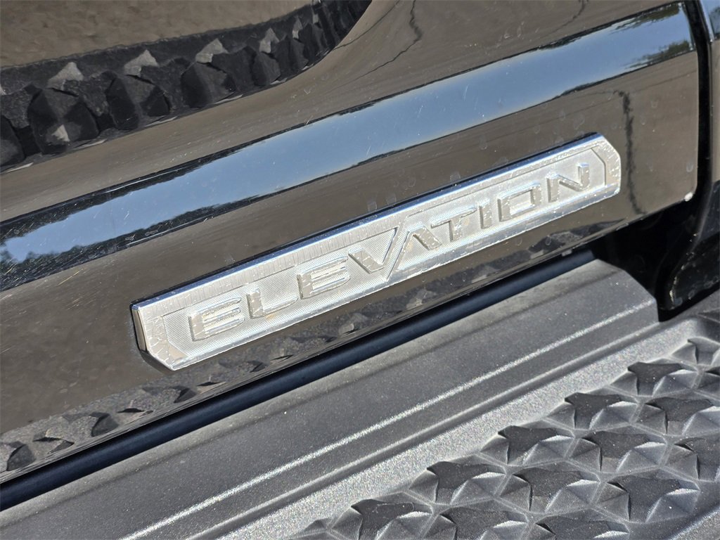 Used 2024 GMC Canyon Elevation image 17