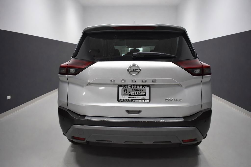 Used 2023 Nissan Rogue SV image 9