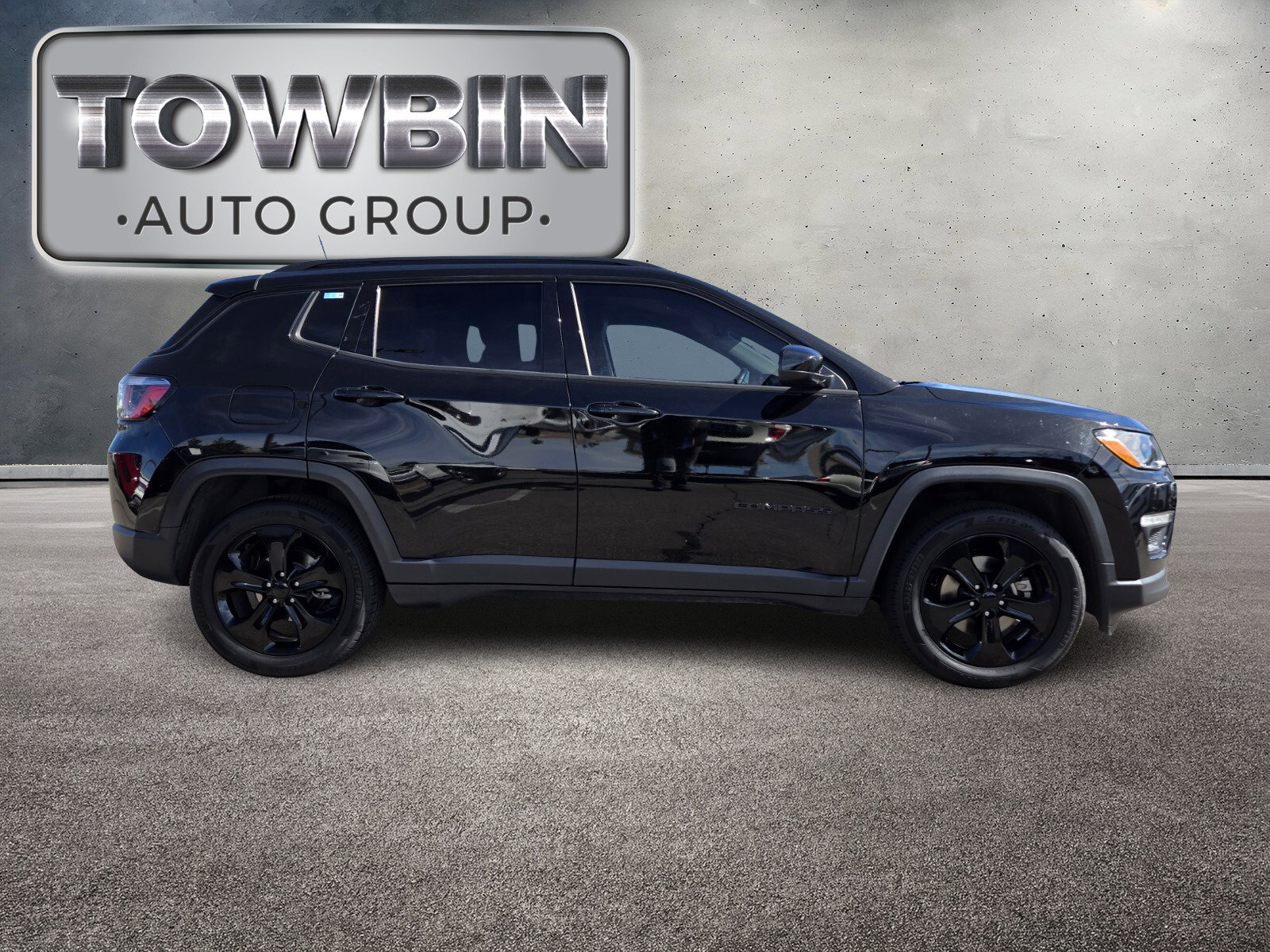 Used 2018 Jeep Compass Altitude w/ Popular Equipment Group image 3