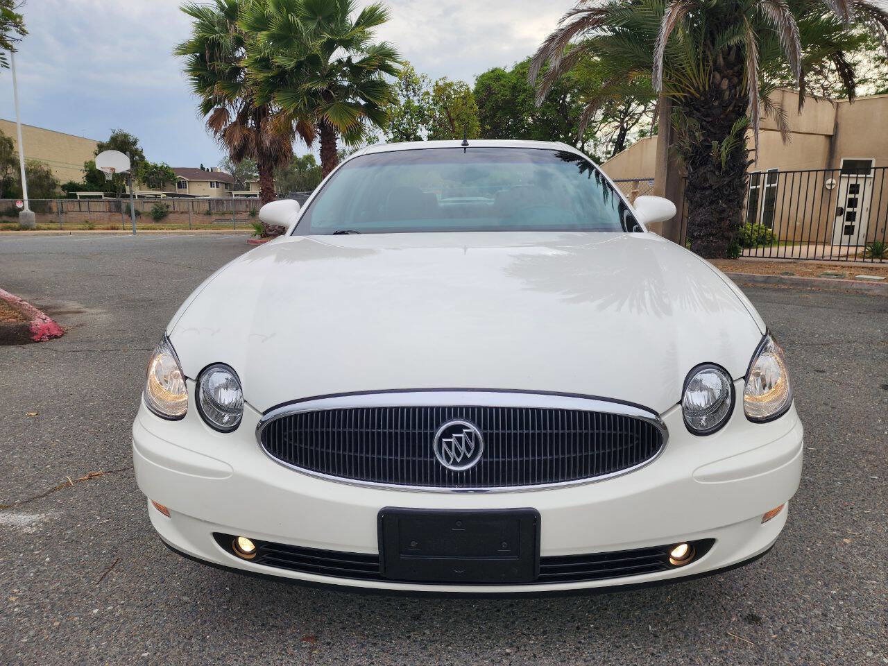 Used 2005 Buick LaCrosse CXS image 3