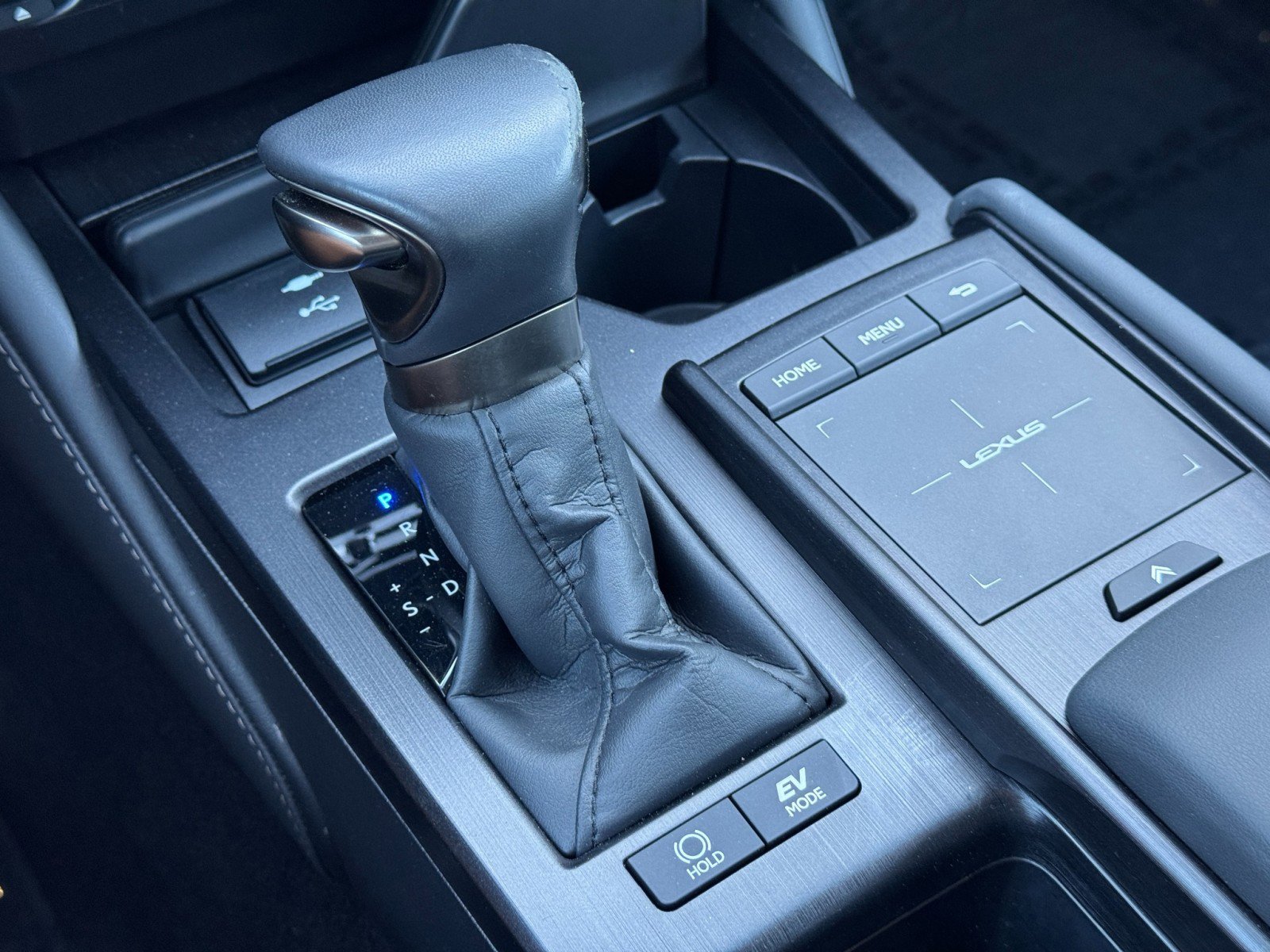 Used 2022 Lexus ES 300h w/ Premium Package FWD image 32