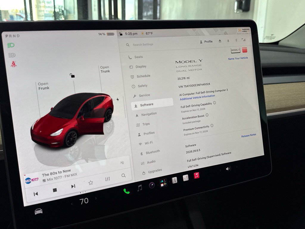 Used 2022 Tesla Model Y Long Range AWD/4WD image 48