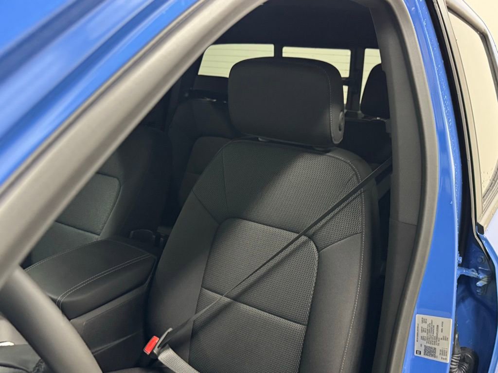 New 2025 GMC Canyon Elevation w/ Convenience Package image 35