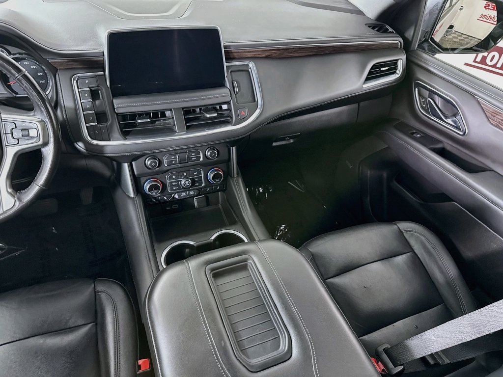 Used 2021 Chevrolet Tahoe Z71 w/ Luxury Package AWD/4WD image 27