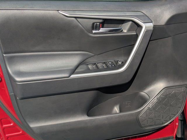 Used 2023 Toyota RAV4 XLE w/ Convenience Package FWD image 10