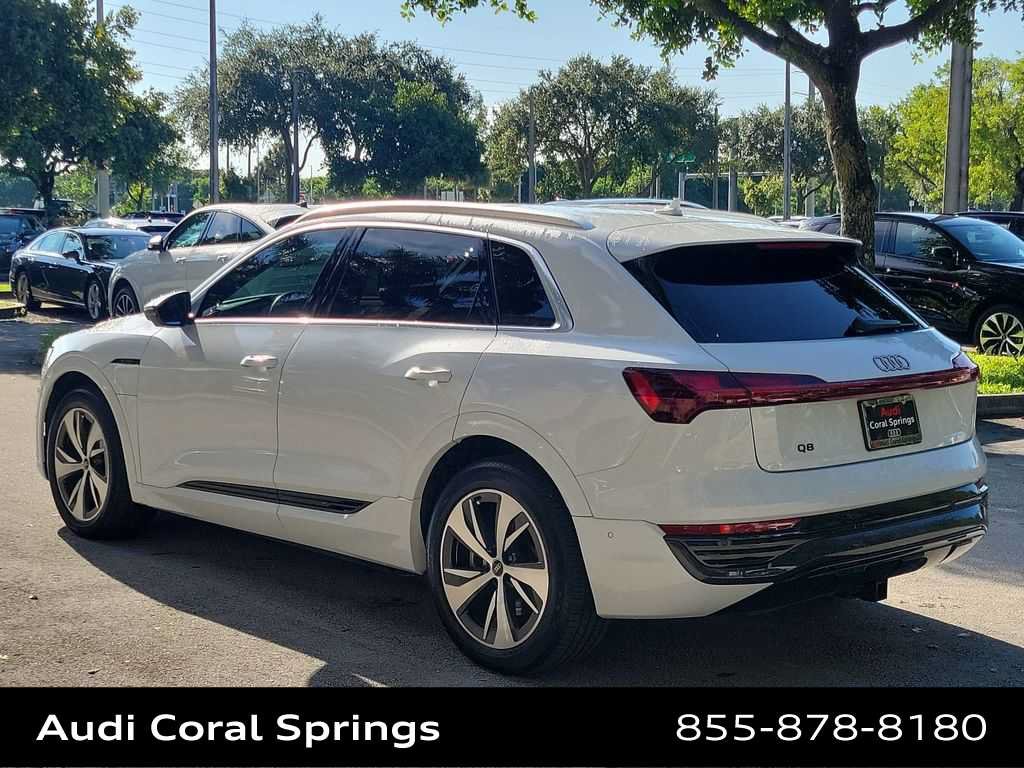 Certified 2024 Audi Q8 e-tron Premium Plus w/ Premium Plus Package AWD/4WD image 12