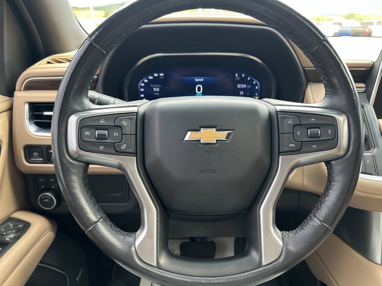 Used 2022 Chevrolet Tahoe Premier AWD/4WD image 30