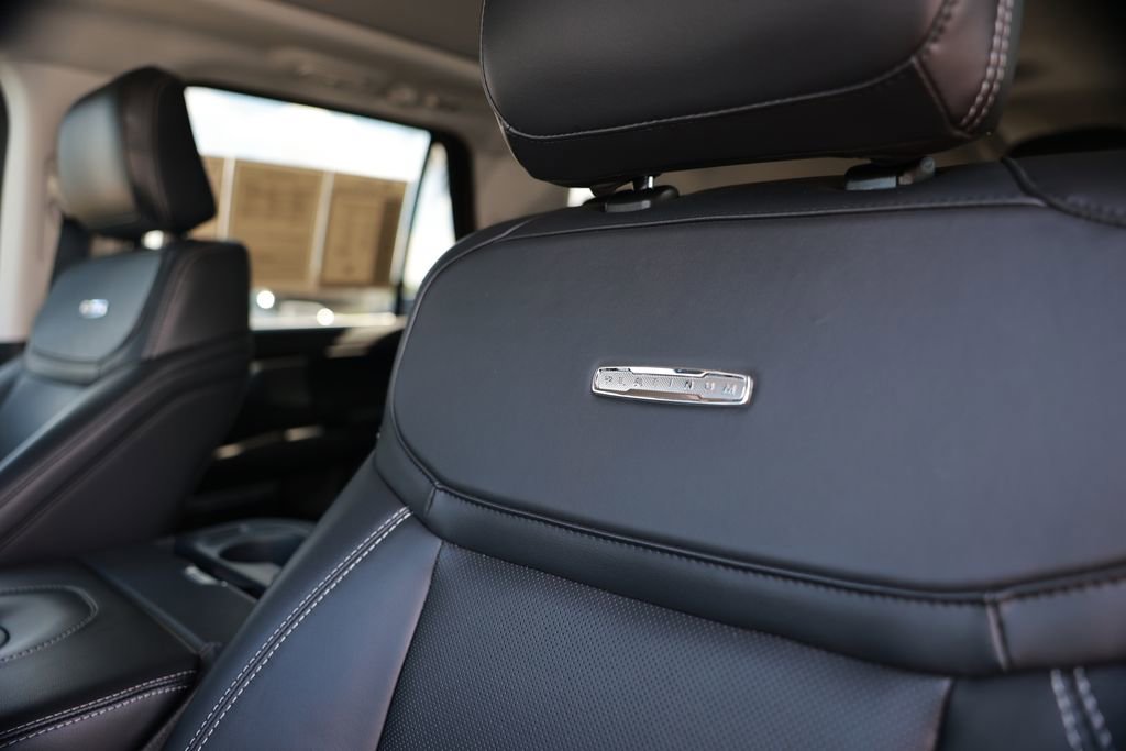 Used 2025 Ford Expedition Platinum w/ Driver's Package image 18