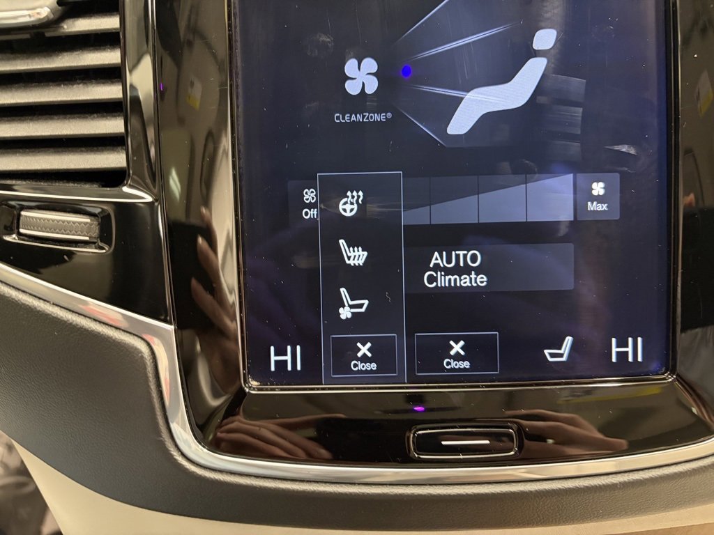 Used 2017 Volvo XC90 T6 Inscription w/ Vision Package image 23