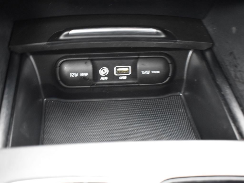 Used 2018 Kia Optima LX image 18