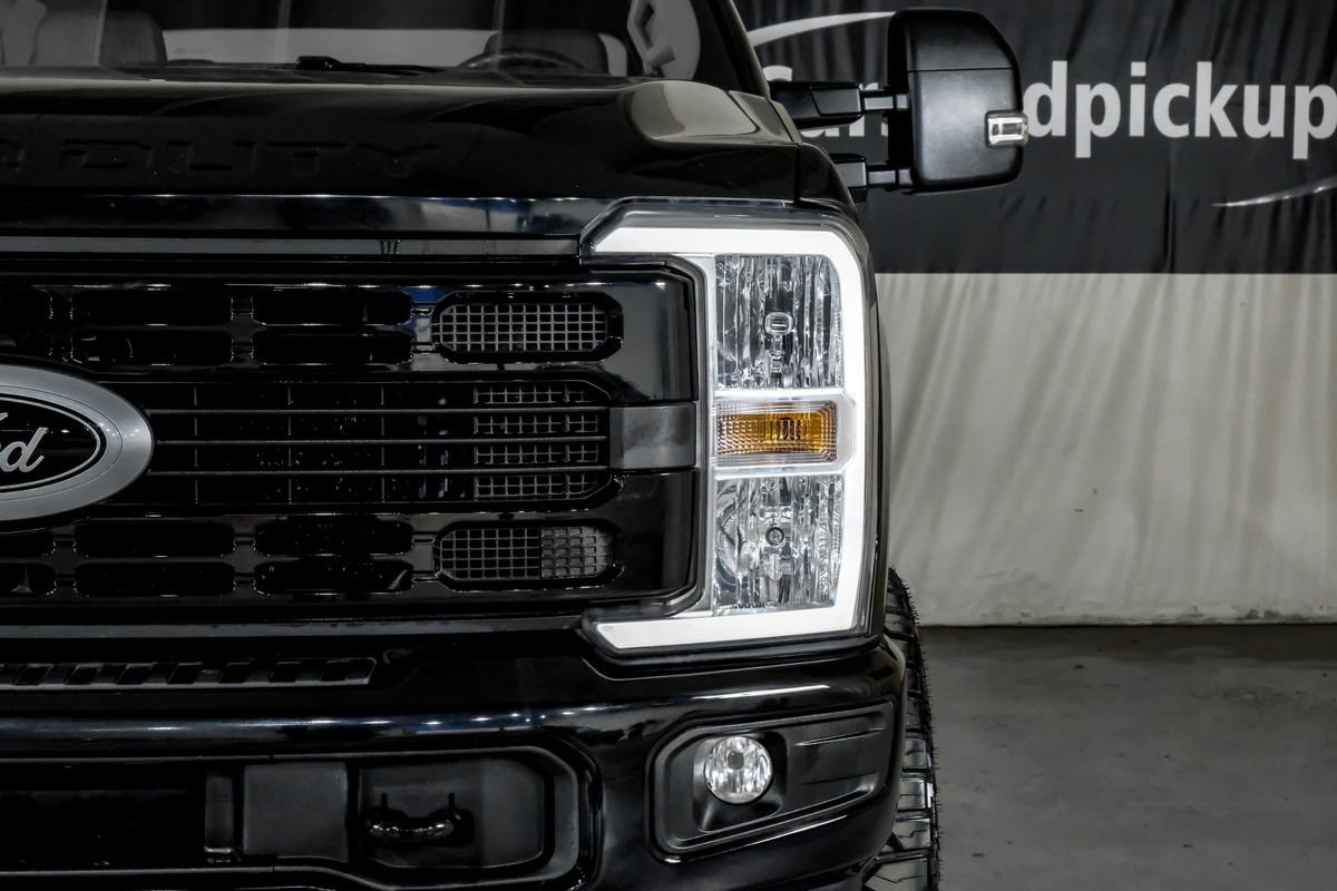 Used 2025 Ford F350 XLT image 38