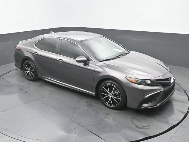 Used 2024 Toyota Camry SE w/ Convenience Package FWD image 29