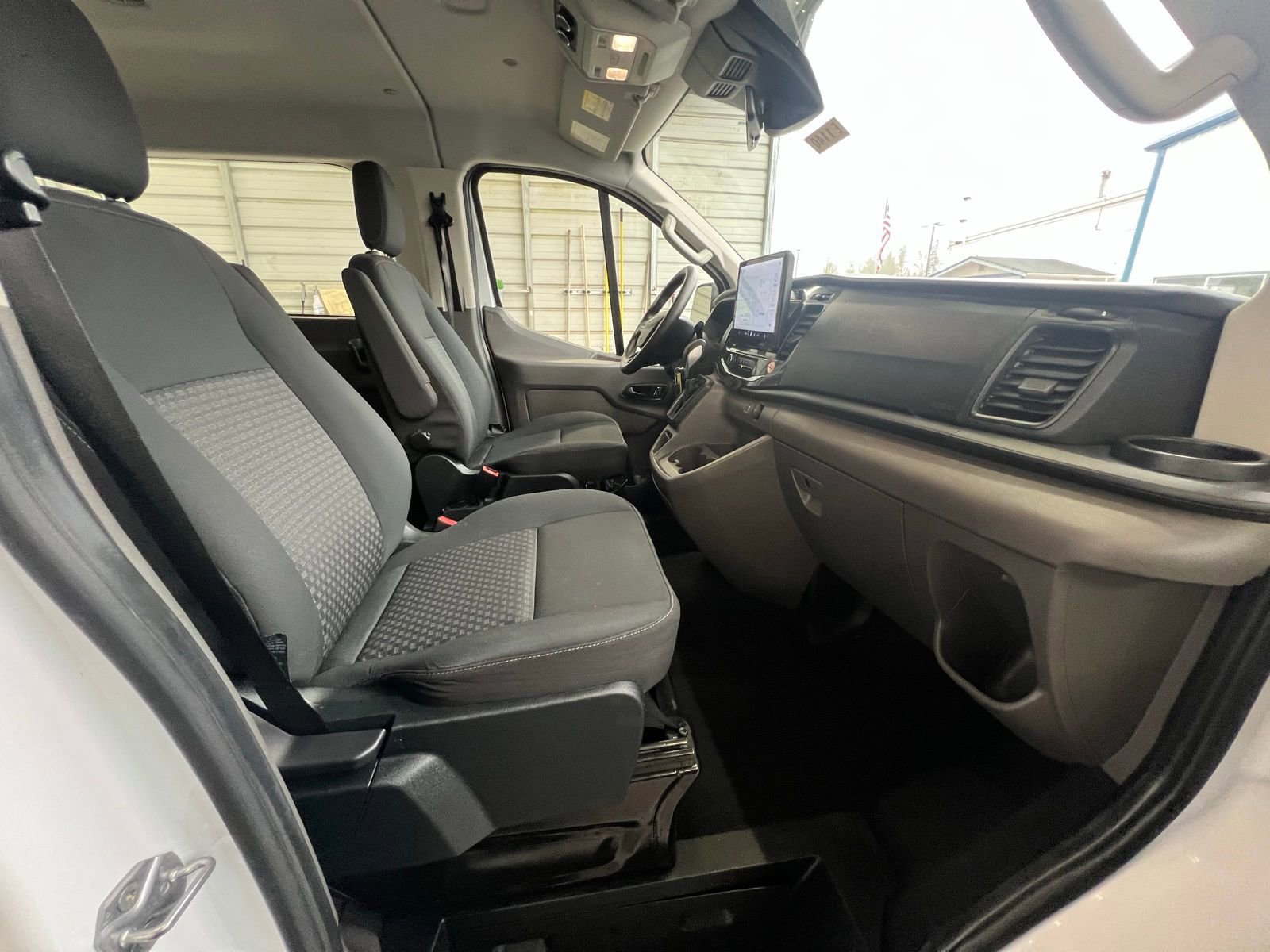 Used 2023 Ford Transit 350 XLT RWD image 18