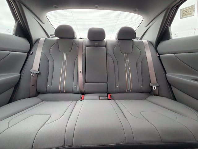 New 2026 Hyundai Elantra SEL Sport Premium FWD image 33